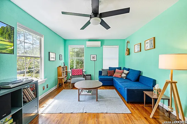513 W Rosewood Ave — Photo 5