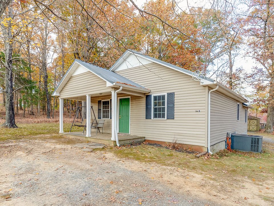 704A Pond Rd, Dickson, TN 37055 Zillow