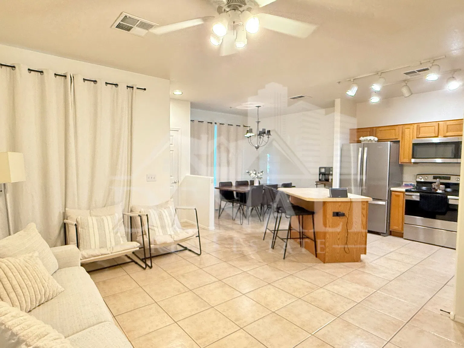 3 bed, 2.5 bath, 1244 sqft, $1,995 — Photo 4