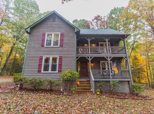 4221 Hunters Ridge Dr, Moseley, VA 23120