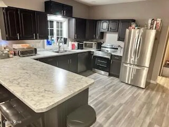 517 3rd St S, Bristol, SD 57219