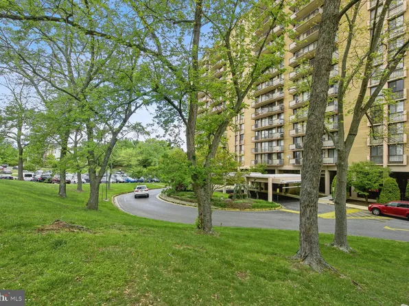 6100 Westchester Park Dr APT T1, College Park, MD 20740