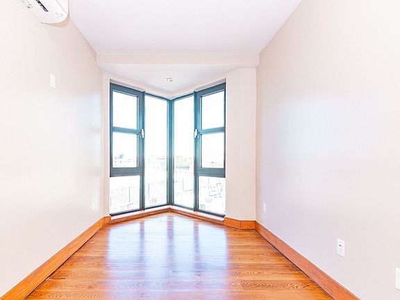 5th image of 865 Willoughby Ave #5AB