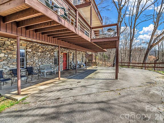 4th image of 80 Hidden Falls Rd