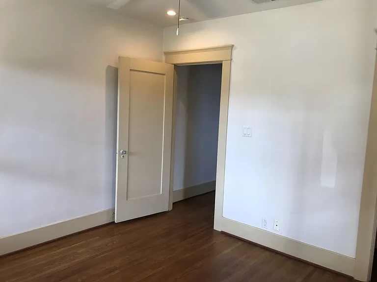 Fenced 3 Bedroom House with Two Car Driveway! Located in the Heart of North Park! In Unit Washer ... — Photo 13