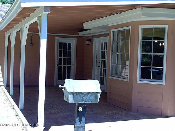 5th image of 4649 Old Lake Rd