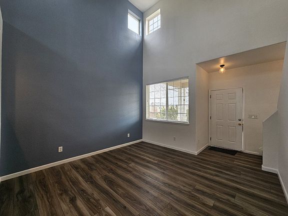 5th image of 10043 Mackay Dr