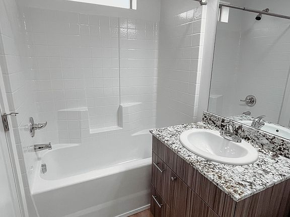 5th image of 441 Talent Ave #11225536
