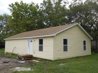 617 Maple St, Lathrop, MO 64465