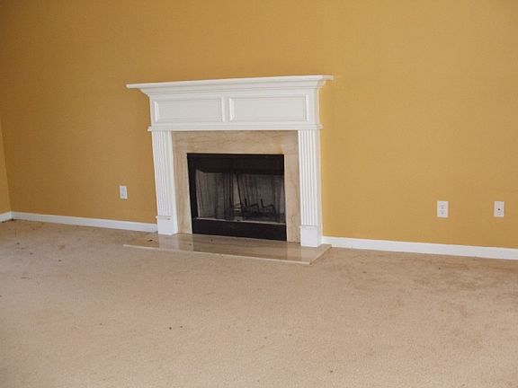 2nd image of 1185 Langdon Park Cir