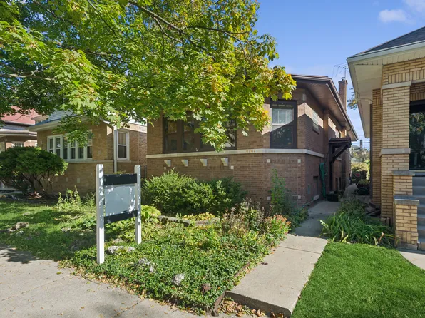 5747 N Sacramento Ave, Chicago, IL 60659