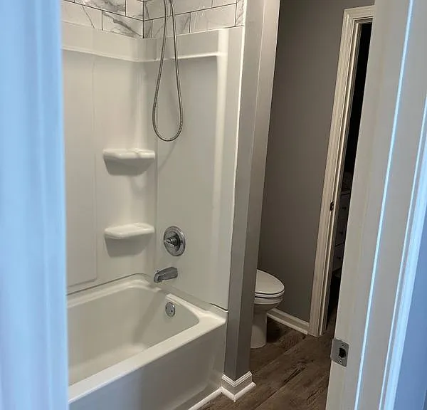 8085 Creekwood Cir E — Photo 21