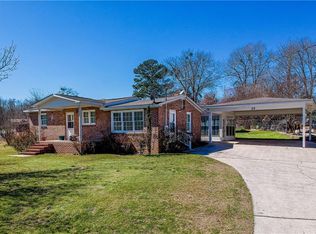 25 Newberry Dr, Phenix City, AL 36870