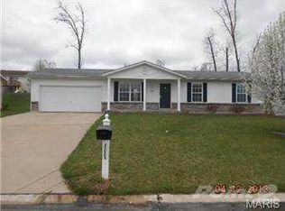 2564 Oak Forest Dr, Troy, MO 63379