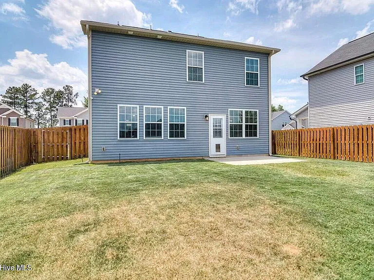 470 Brantley Cove Cir — Photo 5