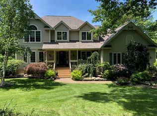 6 Vik Dr, Warwick, NY 10990