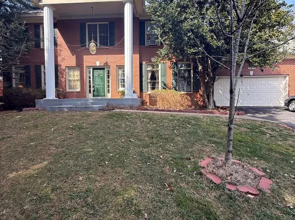 11516 Darnestown Rd, Gaithersburg, MD 20878