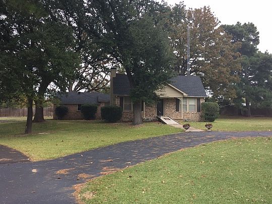 1st image of 418 County Road 1147 N