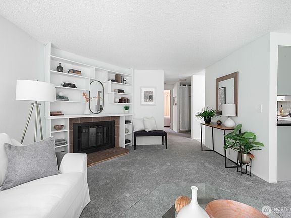 5th image of 2300 NE 89th Street #8925