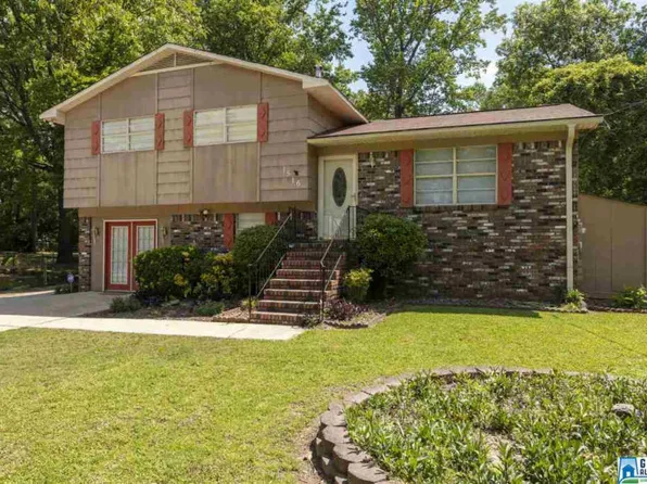 1516 Kathy Ln, Fultondale, AL 35068