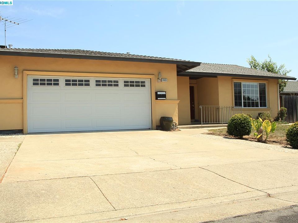 1st image of 2463 Andover Dr