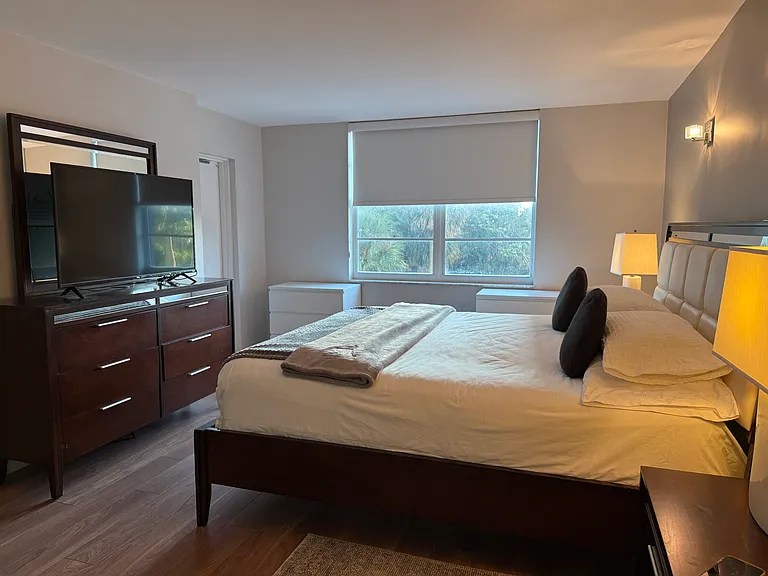 2333 Brickell Ave #306 — Photo 25