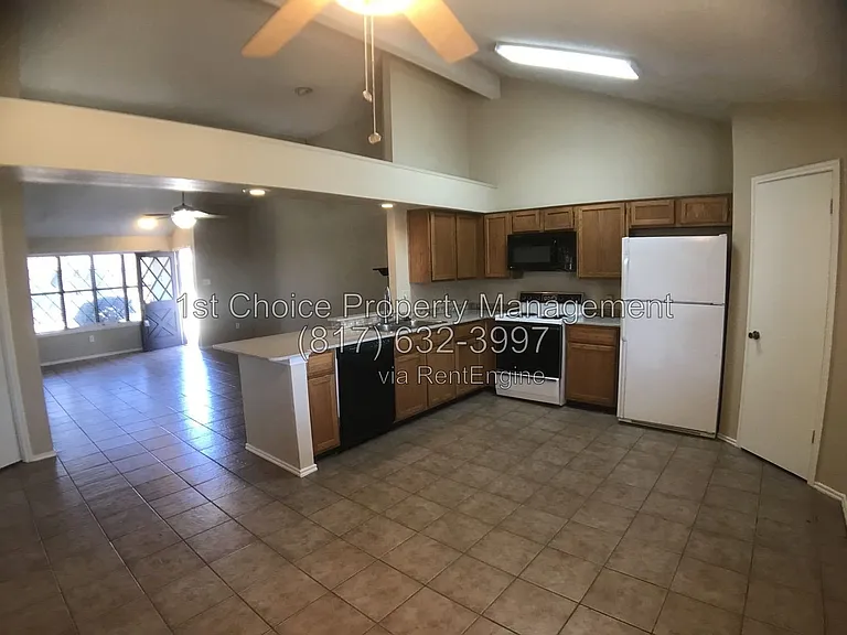 1120 Highpoint Rd — Photo 8