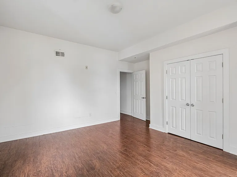 4922 Cedar Ave #2 — Photo 19