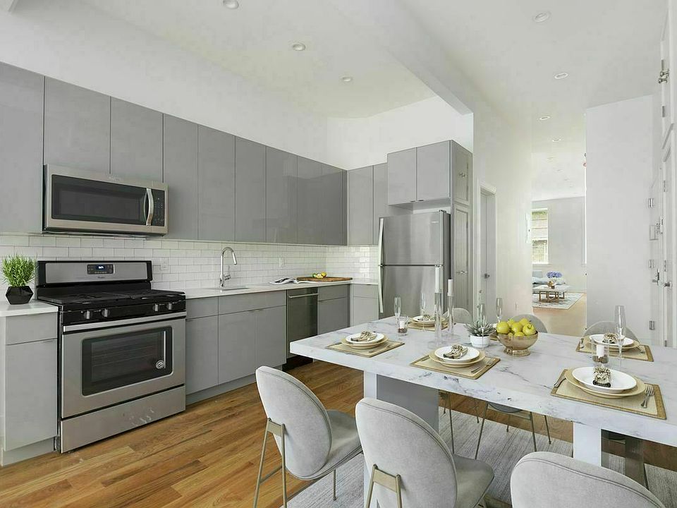 1st image of 127 E 36th St #2