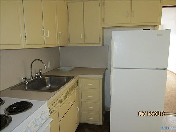 4th image of 4290 Monroe St