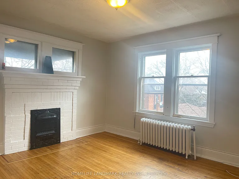 985 Main St E #3 — Photo 14