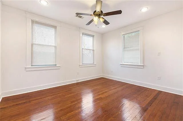 2644 Bruxelles St — Photo 9