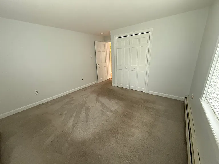 84 Warren St #1 — Photo 9