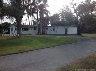 1950 NW 10th Ter, Homestead, FL 33030