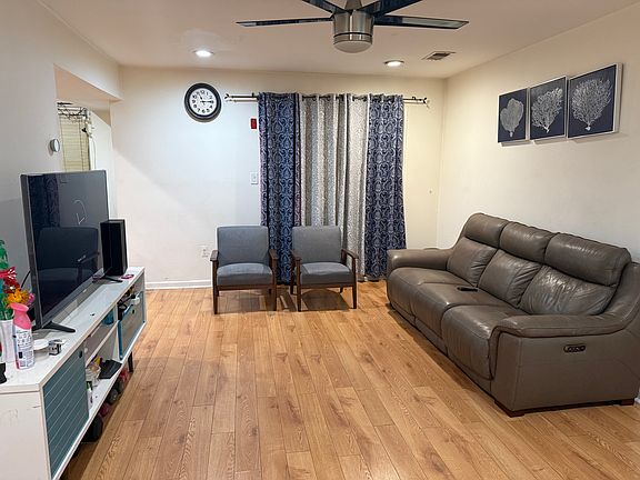 4th image of 1108 Green Hollow Dr