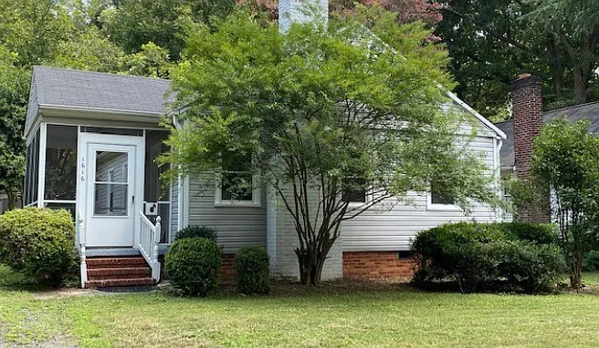 3 bed, 1.0 bath, 1200 sqft, $2,250 — Photo 1