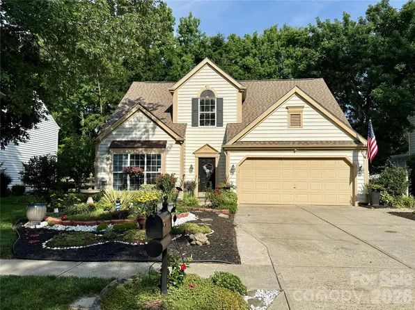 5931 Downfield Wood Dr, Charlotte, NC 28269