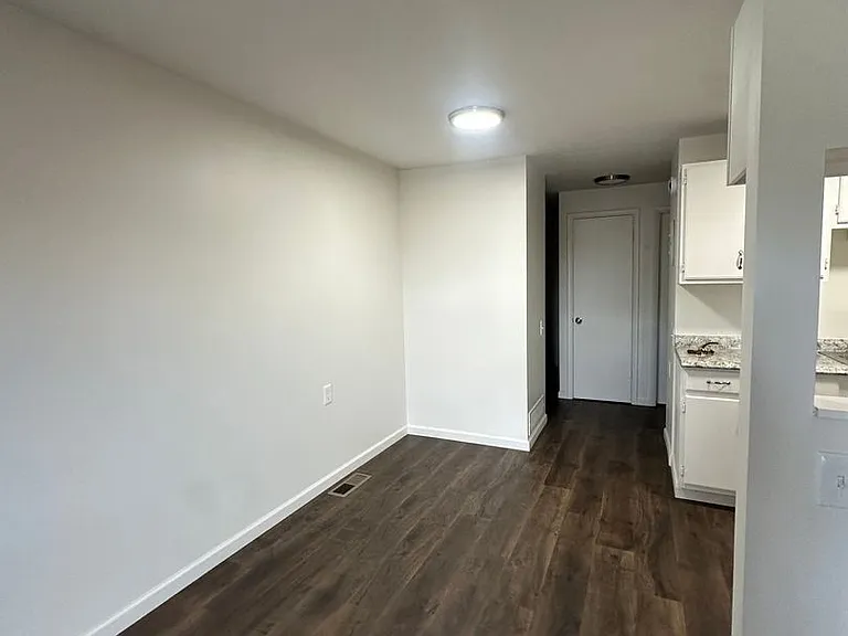 745 E Lazon Dr — Photo 28