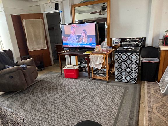 4th image of 52 Ohukai Rd