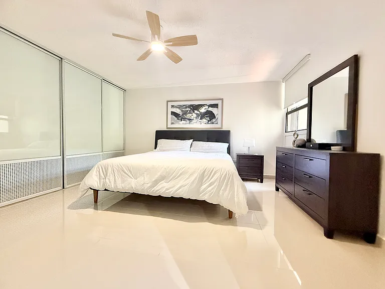 690 Teniente Cesar Luis Gonzalez Ave — Photo 33