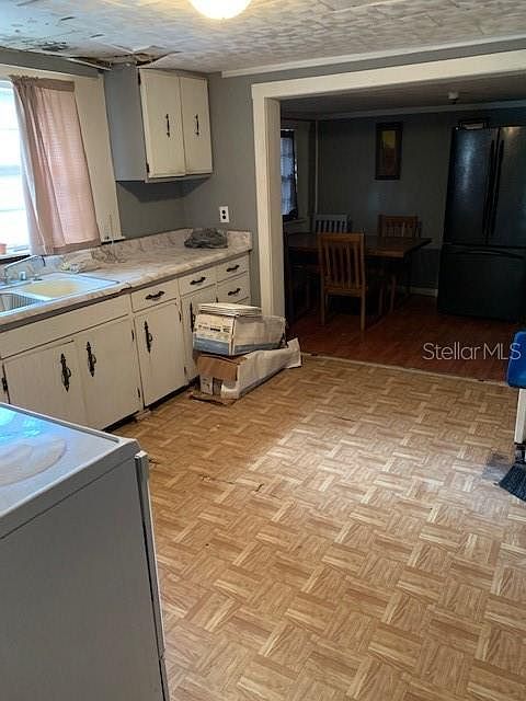 2nd image of 708 Charlie Griffin Rd
