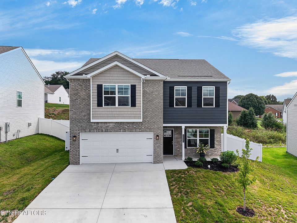 1st image of 2424 Limelight Ln
