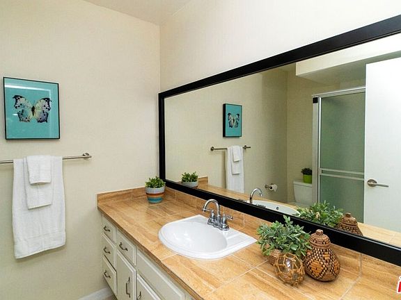 5th image of 5625 Windsor Way Unit 110