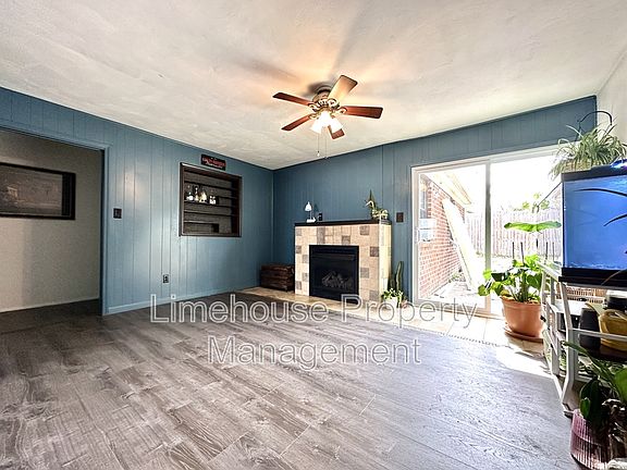 4th image of 4687 Steeplechase Dr