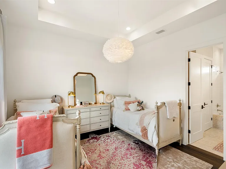 13000 Little Barton Ln — Photo 29