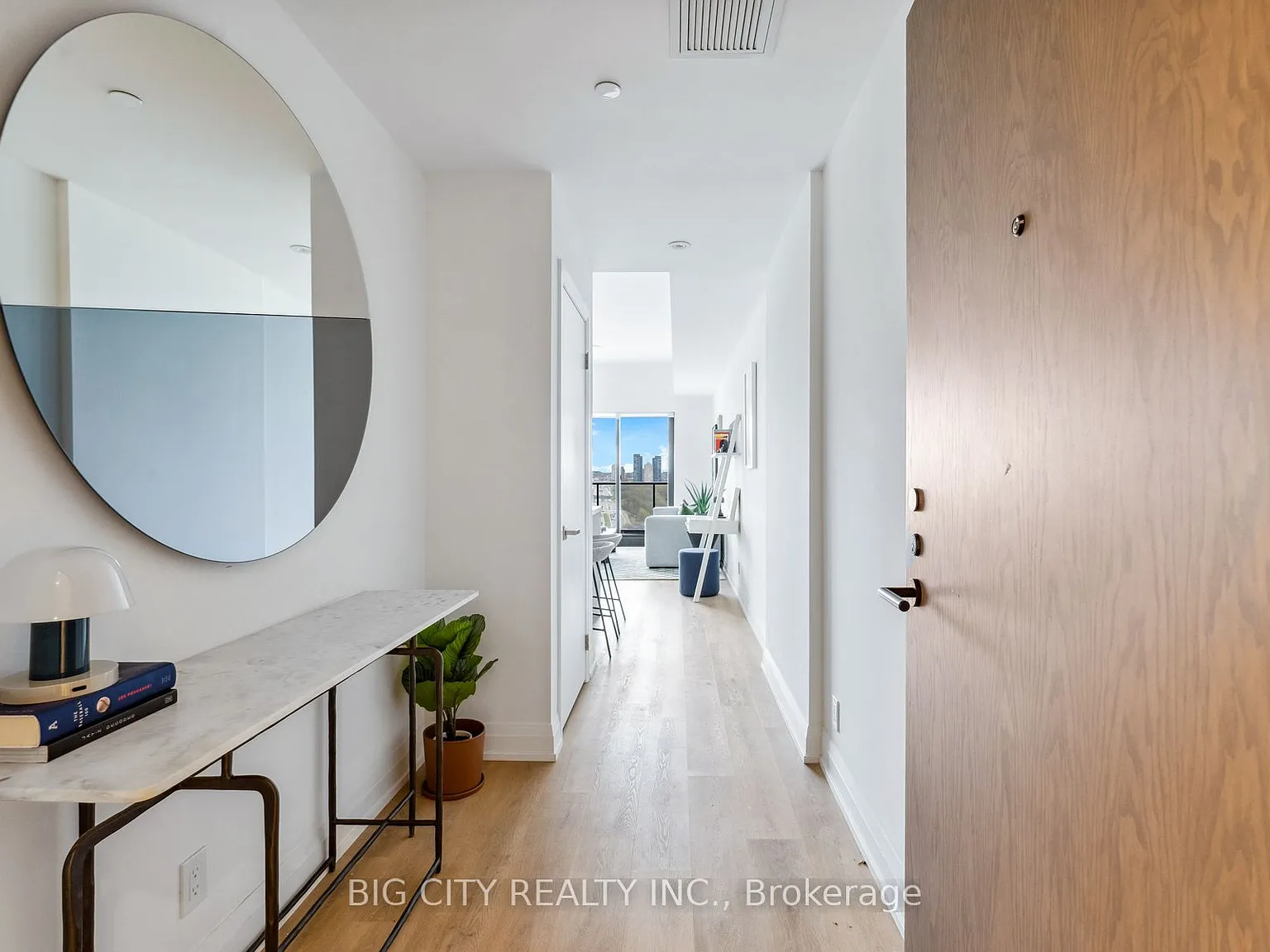2 bed, $2,600 — Photo 4