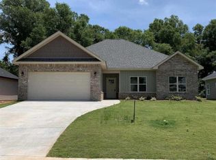 206 Dennard Dr, Perry, GA 31069