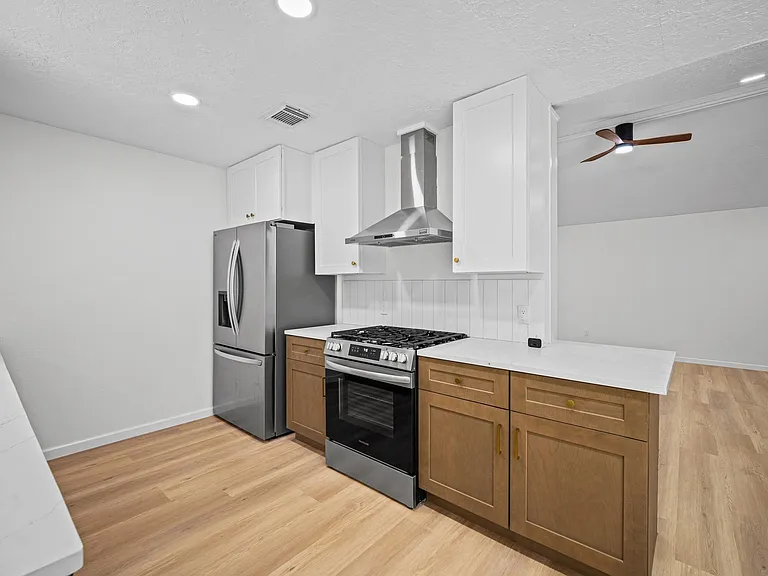 10935 Silkwood Dr — Photo 8