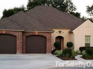 115 Saint Martinique Ln, Lafayette, LA 70508