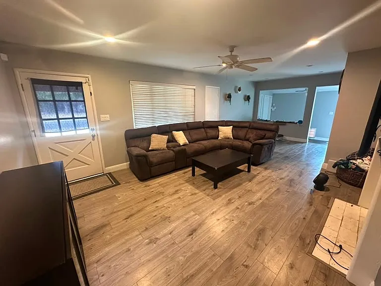 7500 Circle Pkwy — Photo 2
